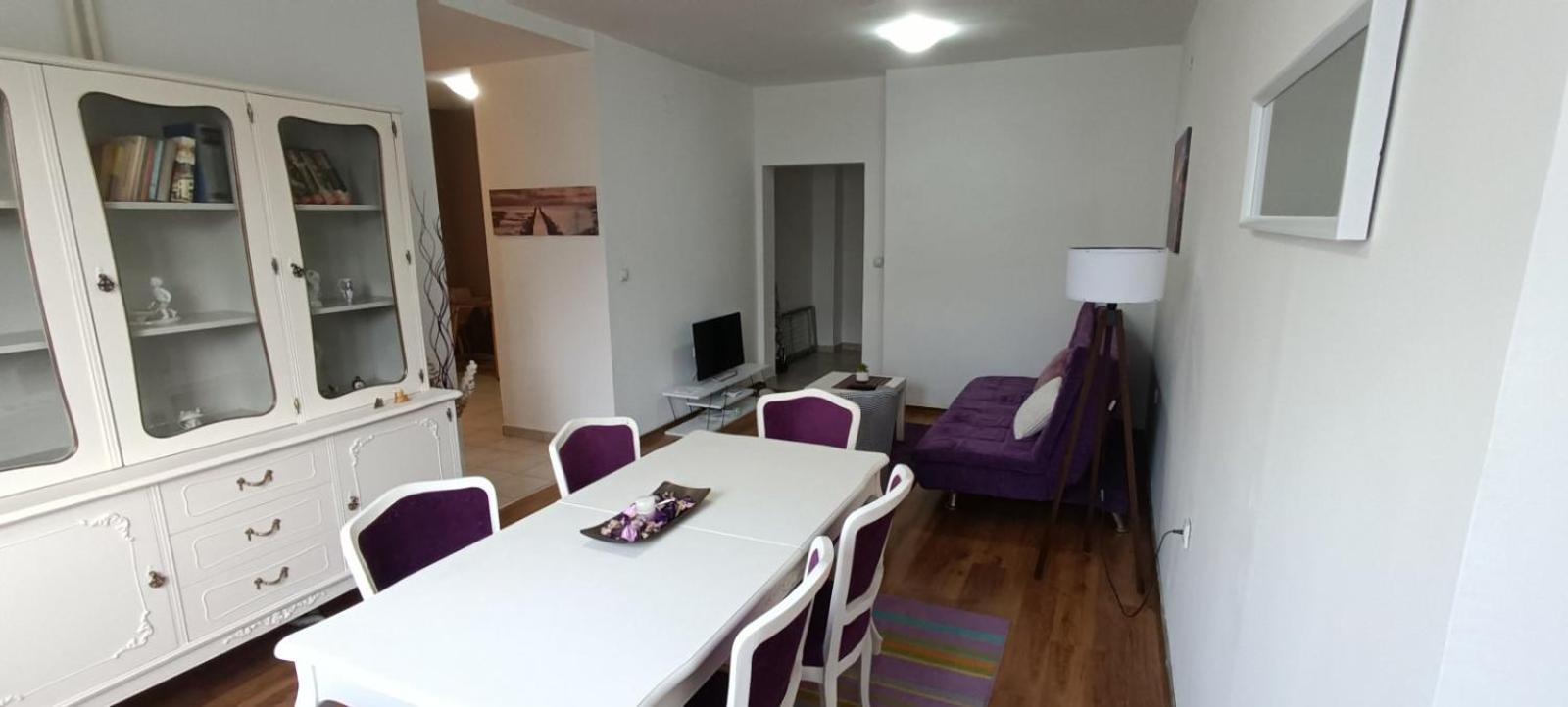 Lovely Square Apartment Purple Velvet Skopje Exteriér fotografie