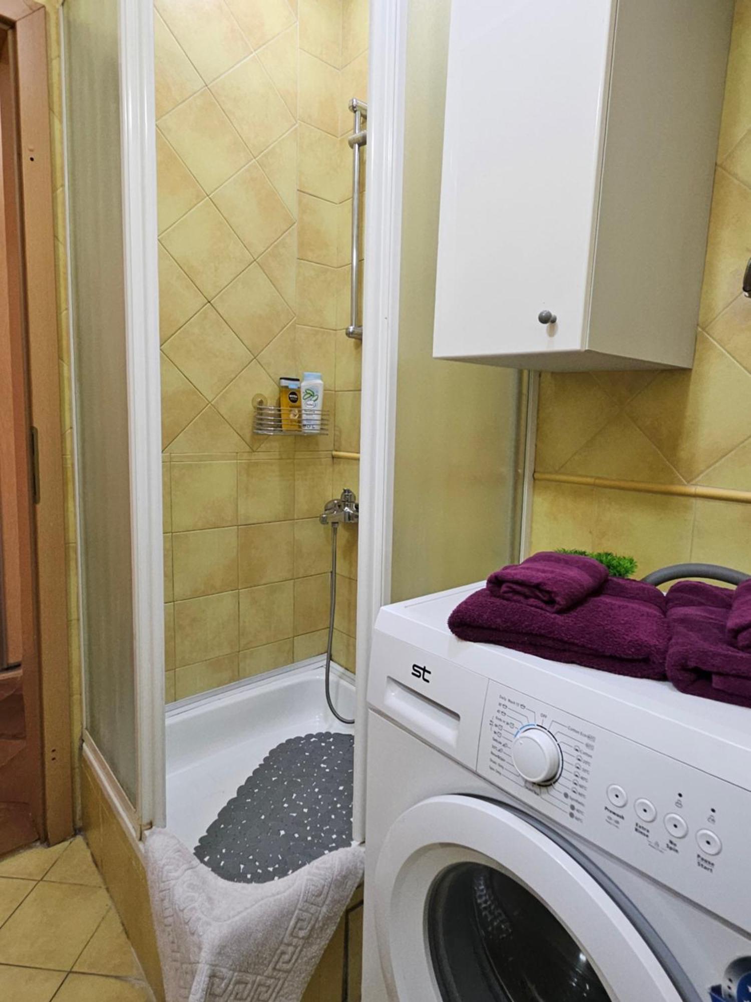 Lovely Square Apartment Purple Velvet Skopje Pokoj fotografie